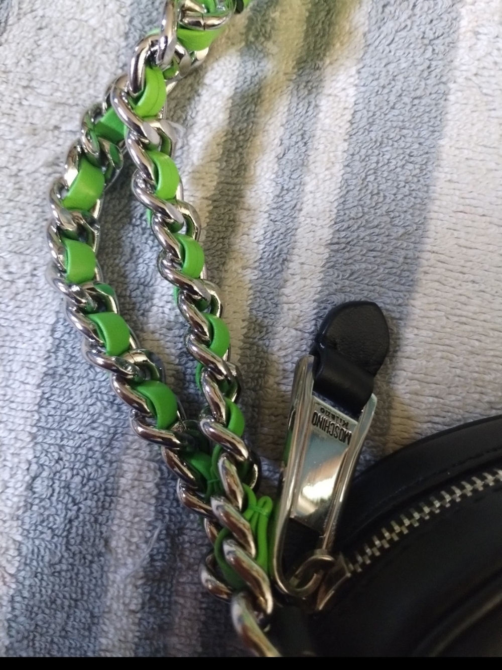 Moschino Ss16 Moschino Powerpuff Girls buttercup crossbody Green and Black cross - Picture 10 of 10